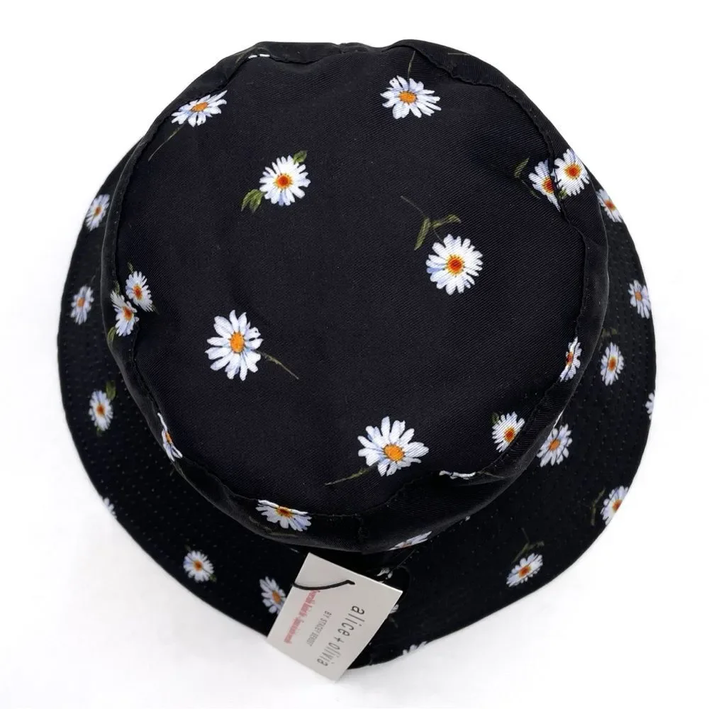 NWT Alice + Olivia x FabFitFun Reversible Bucket Hat Black & White Daisy Print